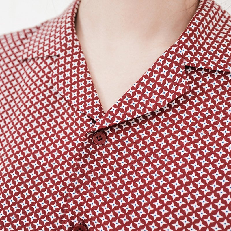 板栗研衣所|獨立設計 玫瑰紅十字紋棉古巴領常規領基礎長短袖襯衫 - 女襯衫 - 棉．麻 