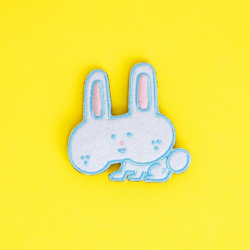 Embroidered Brooch / Rabbit - Brooches - Thread White
