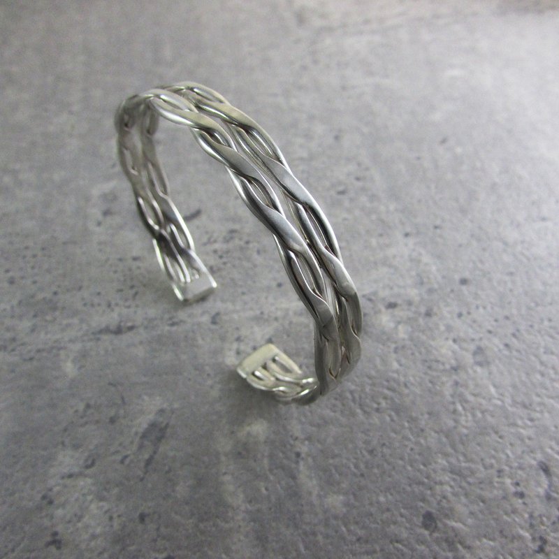 Rome b bangle_羅馬b手環 | mittag 925純銀 限量 設計師手作 - 手鍊/手環 - 銀 銀色