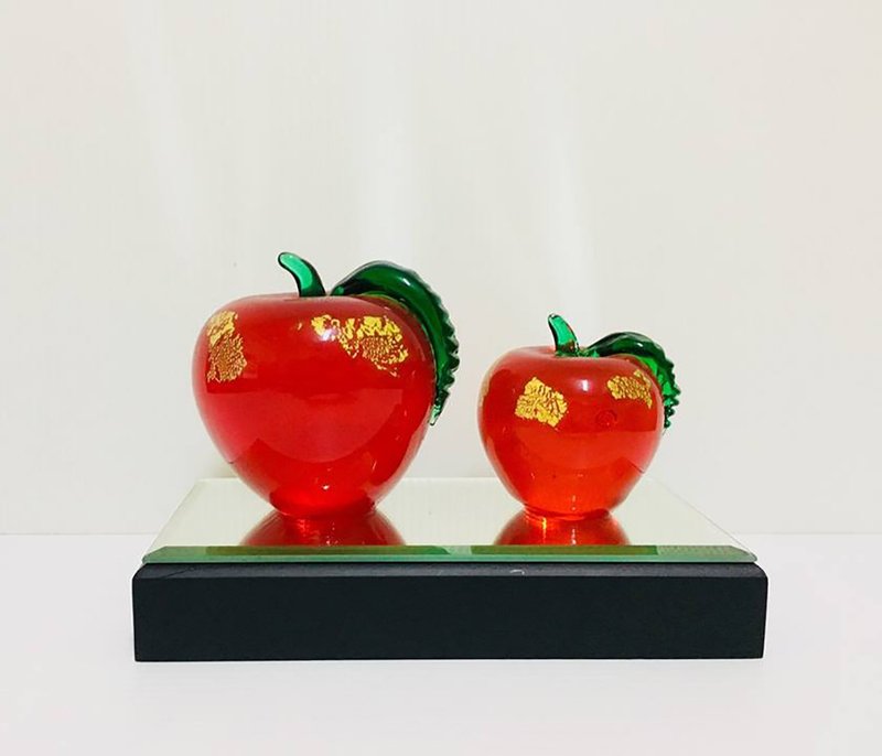 Crystal glass apple safe size safe - ของวางตกแต่ง - แก้ว 