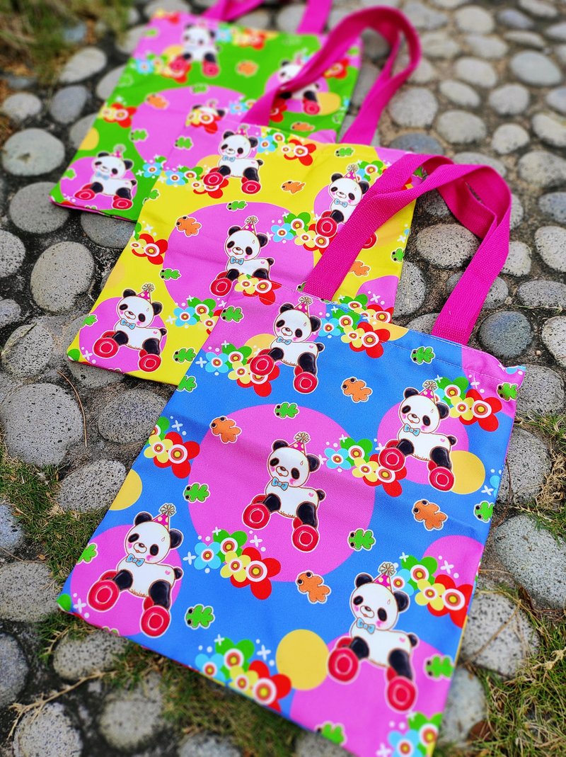 香草手繪 - 原創昭和熊貓車插畫側背袋 TOTE BAG - 側背包/斜背包 - 棉．麻 多色