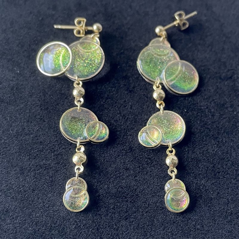 Bubble iridescence (Pierce・Clip-On) - Earrings & Clip-ons - Resin Transparent