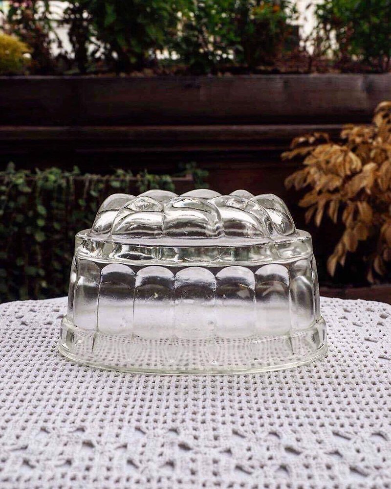British grape-shaped glass jelly mold (JS) - Cookware - Glass White