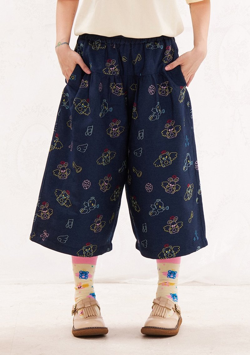 動物天使重工刺繡七分褲兩色可選擇 可愛休閒百搭 - 女短褲/五分褲 - 其他材質 多色