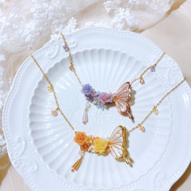 [Butterfly Love Flower] Resin Crystal Flower Resin Clay Earrings - สร้อยคอ - เรซิน 