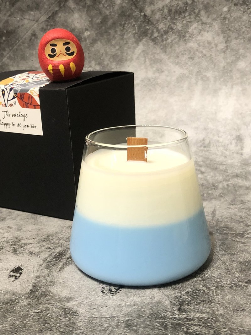 [Home Healing Small Objects] Wei Chuang Handmade Museum Essential Oil Mount Fuji Soy Candle 250g/Wood Chip Core - เทียน/เชิงเทียน - ขี้ผึ้ง 