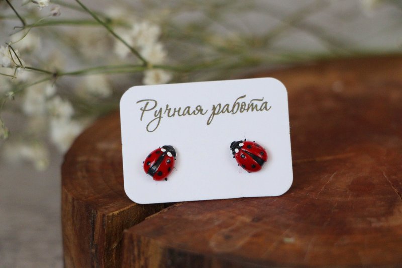 Ladybug Earrings Summer Jewelry - 耳環/耳夾/耳骨夾 - 黏土 紅色