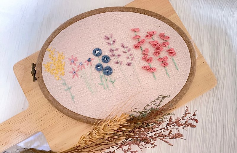 European flower embroidery-basic class - เย็บปักถักร้อย/ใยขนแกะ/ผ้า - งานปัก 