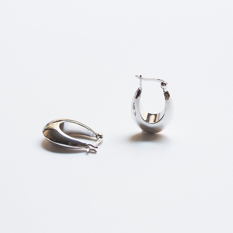 Water drop pendulum sterling silver earrings / silver - ต่างหู - เงินแท้ สีเงิน
