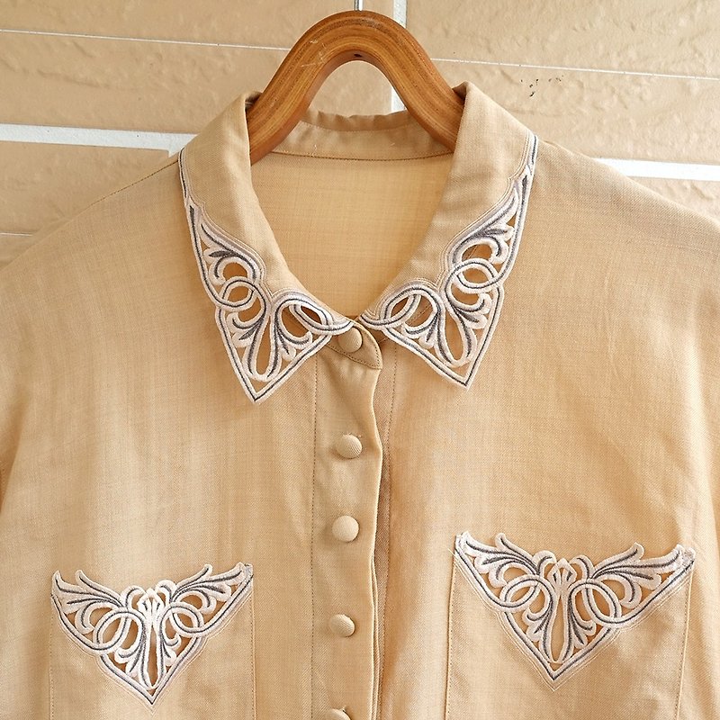 │Slowly│ Department of Forestry - Nippon vintage retro shirt │vintage Literary cute. - เสื้อเชิ้ตผู้หญิง - วัสดุอื่นๆ หลากหลายสี