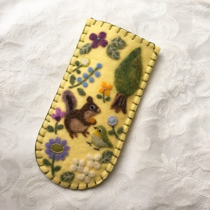 glasses case of squirrel and wildbird - Other - Wool Yellow
