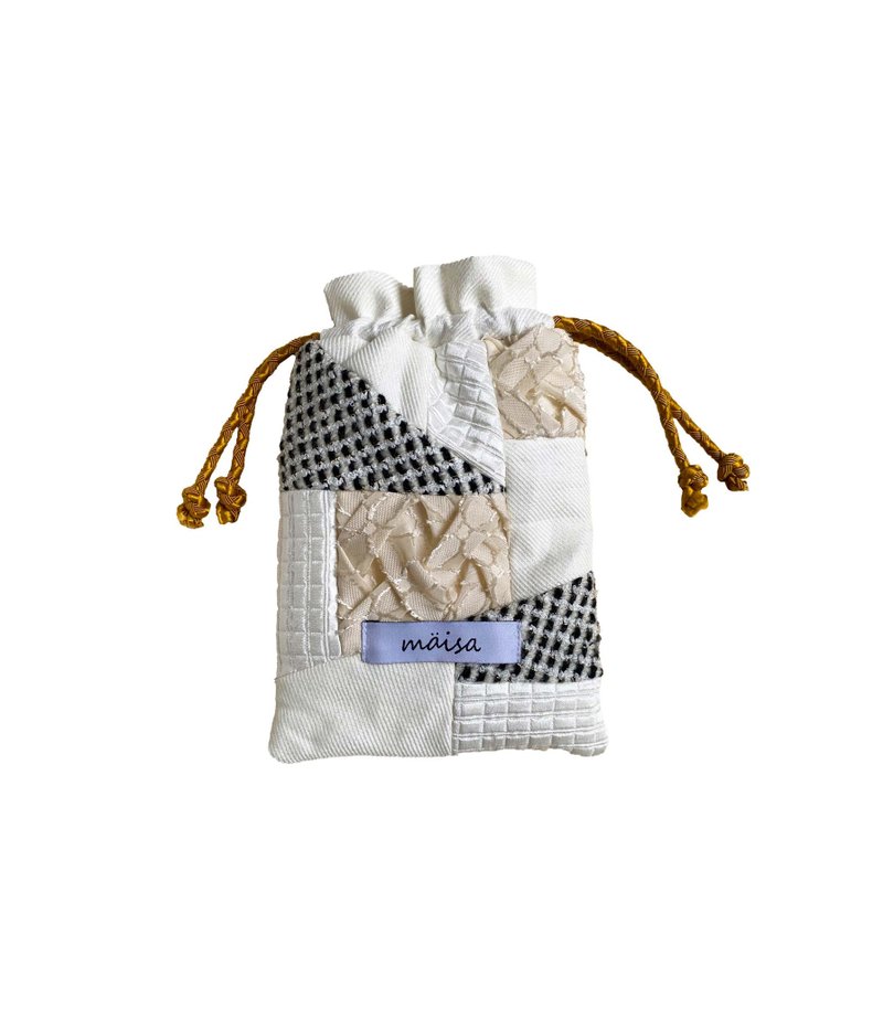 Patchwork Drawstring Mini Pouch 03 - 化妝包/收納袋 - 羊毛 白色