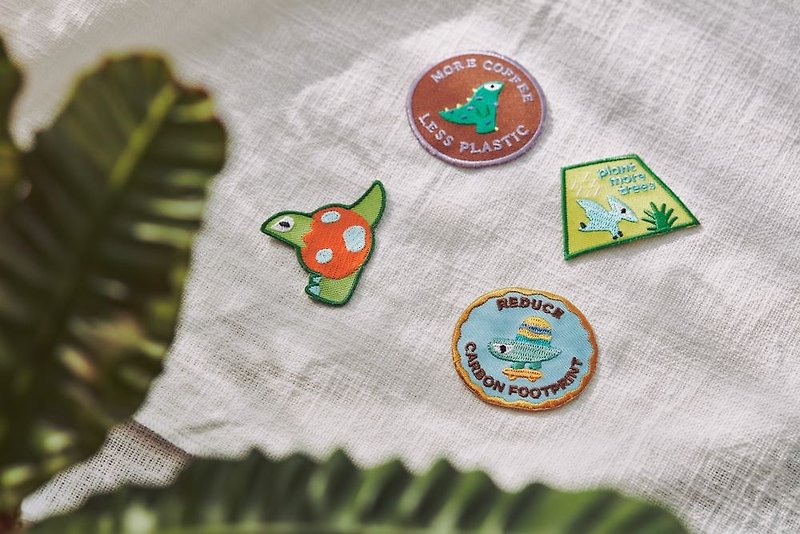 NTTXHOM little green dragon embroidery ironing patch set (4 pieces) - เย็บปัก/ถักทอ/ใยขนแกะ - งานปัก 