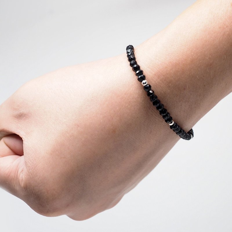 Interspaced Bracelet - Black Spinel Beaded Gemstone Bracelet - Men Women - สร้อยข้อมือ - เครื่องเพชรพลอย สีดำ