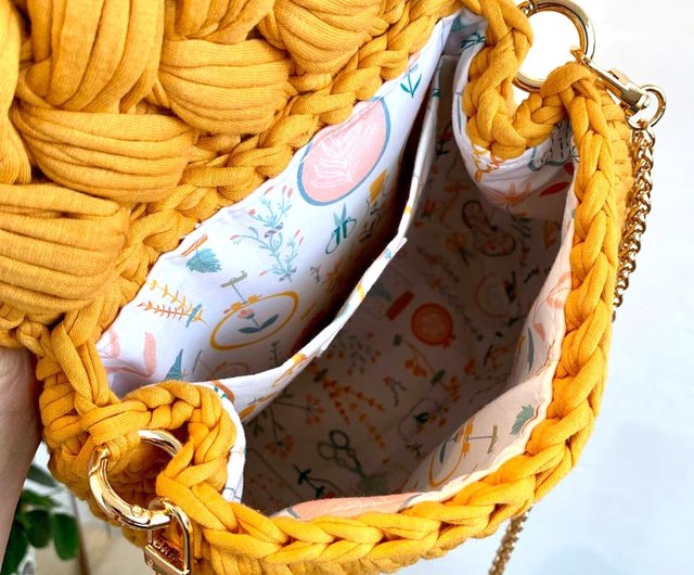 Mustard bag outlet