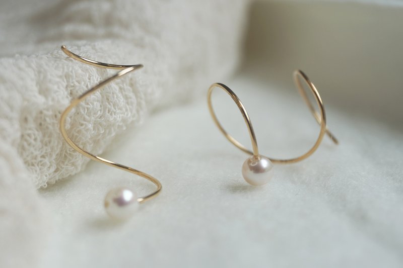 14Kgf -Sprial earrings - ต่างหู - ไข่มุก ขาว