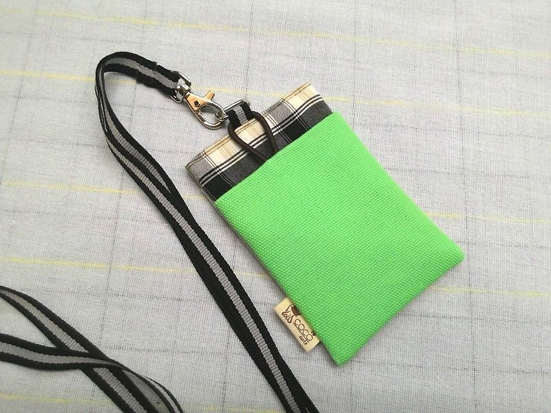 Card holder & identification card holder (only product) K03-014 - ที่ใส่บัตรคล้องคอ - วัสดุอื่นๆ สีเขียว