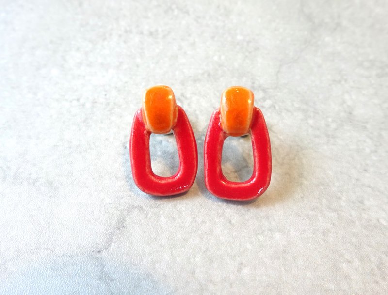 classical ring design earrings/ Clip-On, red, orange - ต่างหู - ดินเผา สีแดง