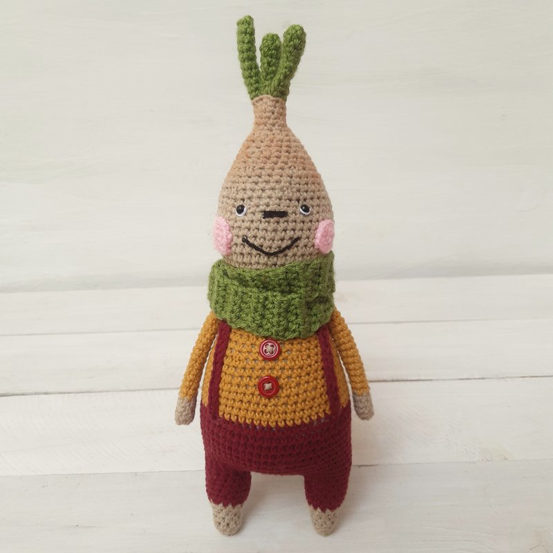Hand Crochet Mr. Onions In Scarf Stuffed Toys Dolls Interior Toys Gift Handmade - 寶寶/兒童玩具/玩偶 - 棉．麻 多色
