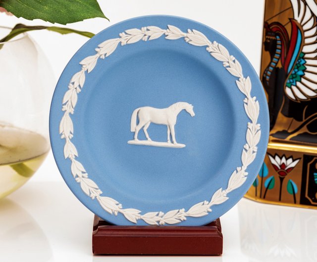 ★匿名配送★Wedgewood ウェッジウッド　イギリス製　　天使　飾りプレート WEDGWOOD - ウェッジウッド 貝殻シェル型プレート 皿 イギリス製