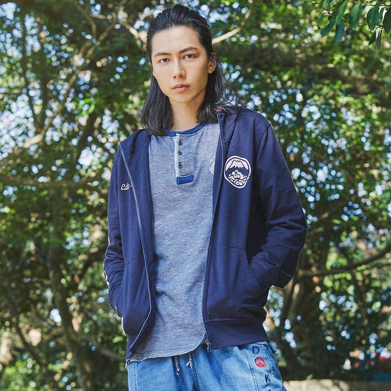 江戶勝 日系 男裝 經典大LOGO連帽拉T外套(丈青色)#外套 - 男夾克/外套 - 棉．麻 藍色