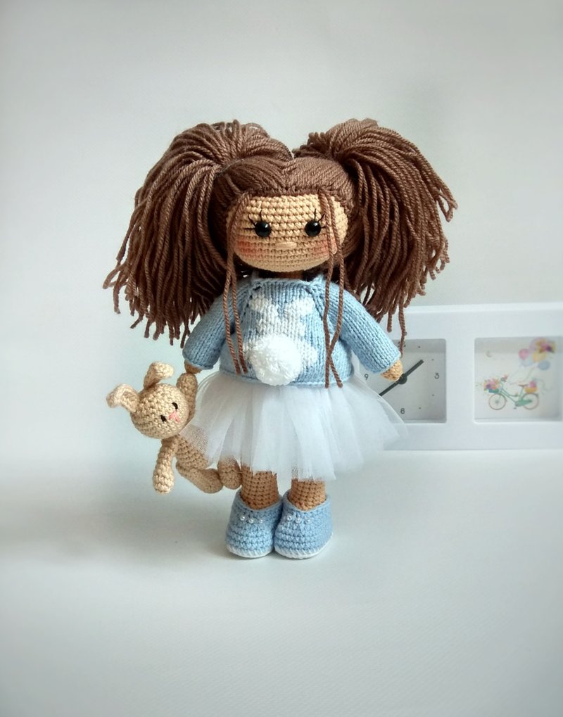 Doll in blue suit, doll in blue dress, crocheting doll, doll with miniature toy - ของเล่นเด็ก - ผ้าฝ้าย/ผ้าลินิน สีน้ำเงิน