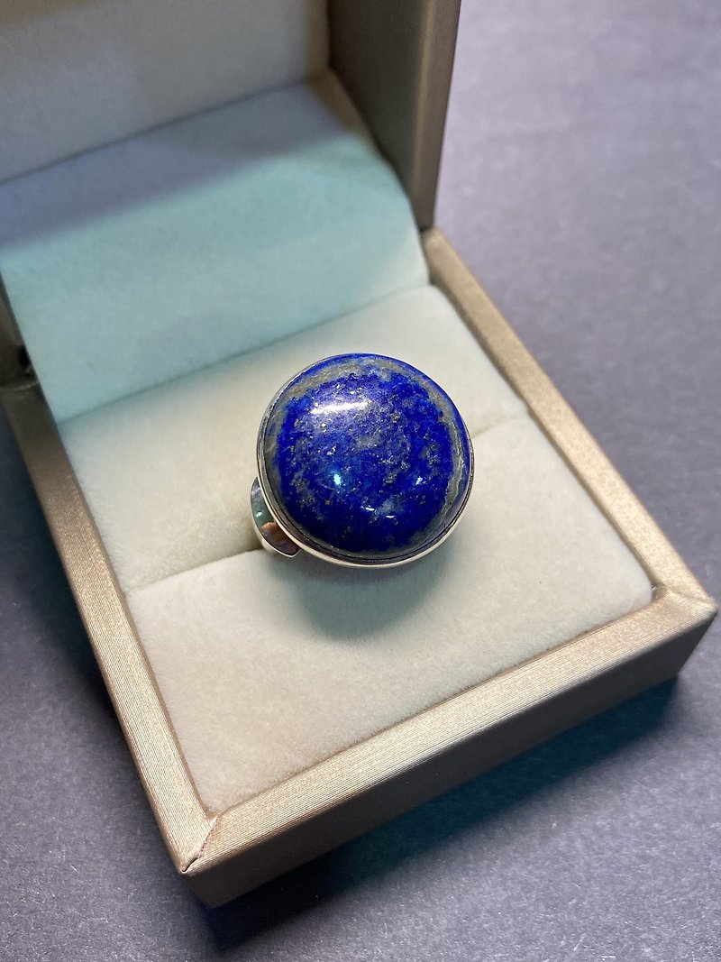 Natural lapis lazuli ring Nepal handmade 925 sterling silver - แหวนทั่วไป - หยก สีน้ำเงิน