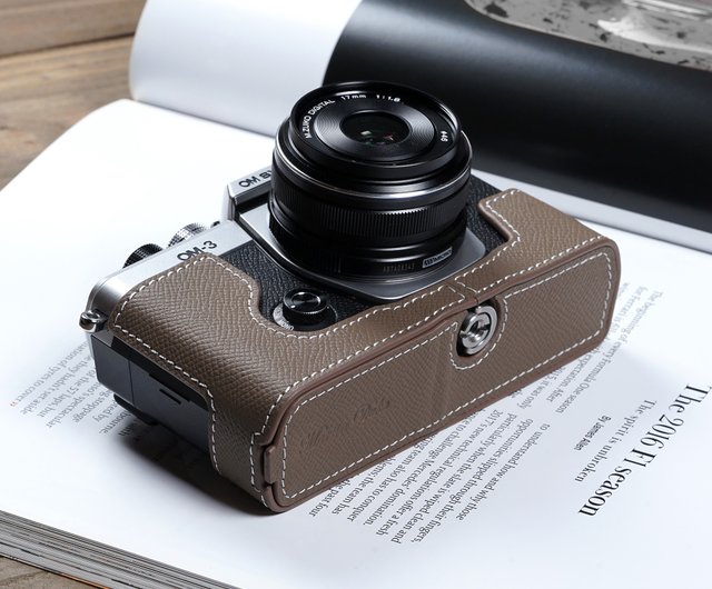 対応機種：Olympus OM SYSTEM OM-3 ハンドグリップ付きレザー
