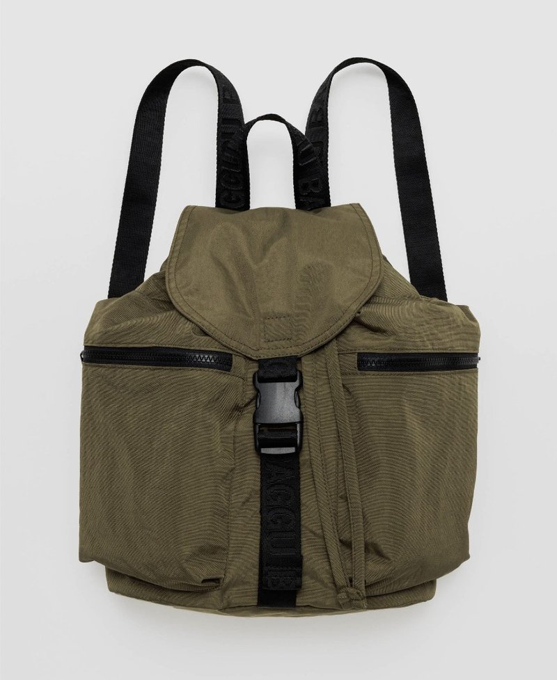 BAGGU - Nylon Backpack - Seagrass Green - กระเป๋าเป้สะพายหลัง - วัสดุกันนำ้ สีเขียว