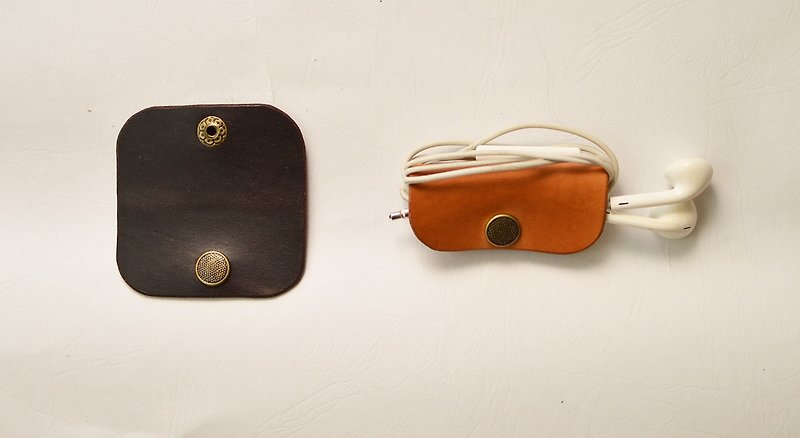 Brown orange / dark coffee black - earphones storage small leather goods - อื่นๆ - หนังแท้ สีดำ
