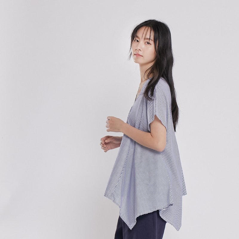 Kim V neck Handkerchief ham Top / Stripe Blue - Women's Tops - Cotton & Hemp Blue