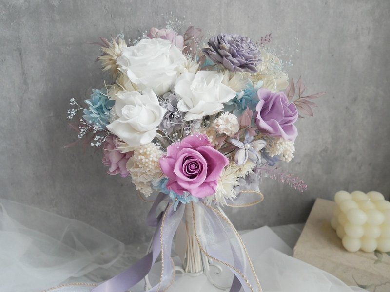 Korean-style everlasting bouquet [pure white, blue and purple] everlasting bouquet/wedding shoot/wedding bouquet - Dried Flowers & Bouquets - Plants & Flowers White