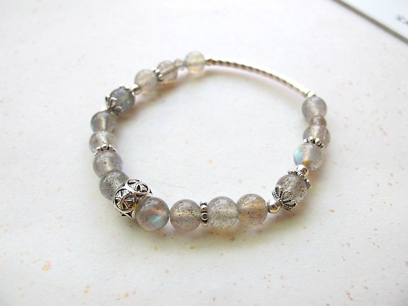 [Glitter Silver Knight] Labradorite x 925 Silver - Hand-made natural stone series - Bracelets - Crystal Silver