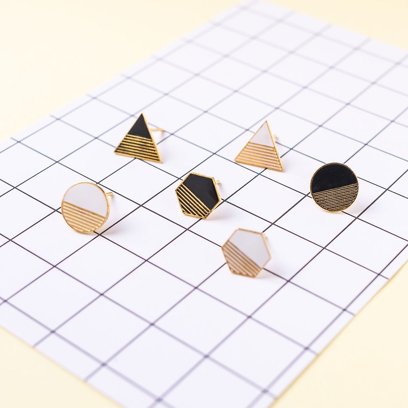 Hexagonal Geometric Bubble Three Combination Clip Earrings Birthday Gift - Earrings & Clip-ons - Enamel White