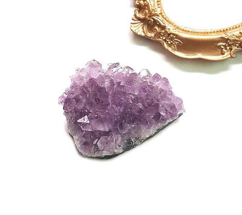 Natural geometric ore small amethyst cluster amethyst home office decoration demagnetizable bracelet - Items for Display - Crystal Purple