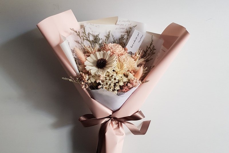 Graduate dry flower Graduation bouquet Pink hawthorn sunflower