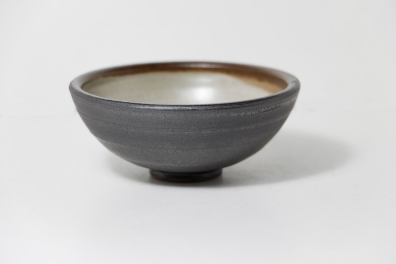 灰霧線條碗-純手工-手作-拉坯-上釉-陶土 - 茶壺/茶杯/茶具 - 陶 銀色