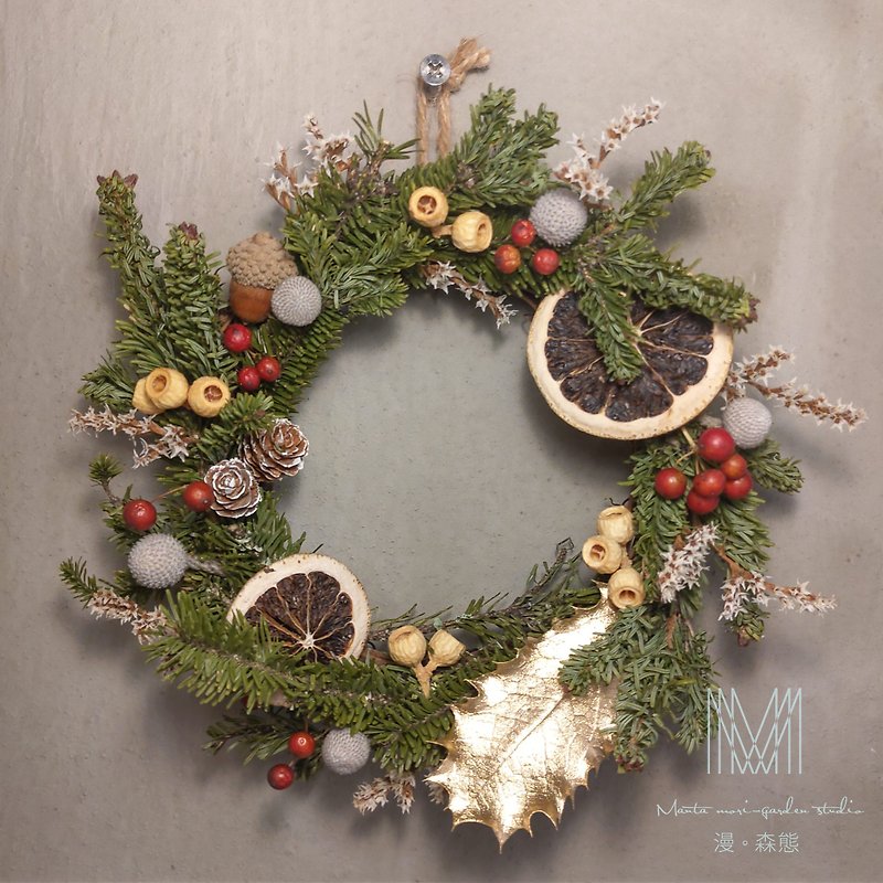 Diffuse Christmas wreath with dry flowers - ช่อดอกไม้แห้ง - พืช/ดอกไม้ สีเขียว