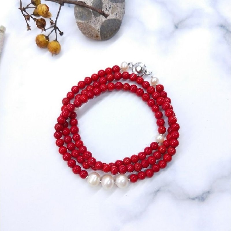 [108 Rosary Series] Red Glass* Natural Pearl Rosary Multi-Circle Bracelet / New Year Gifts - สร้อยข้อมือ - เครื่องเพชรพลอย สีแดง
