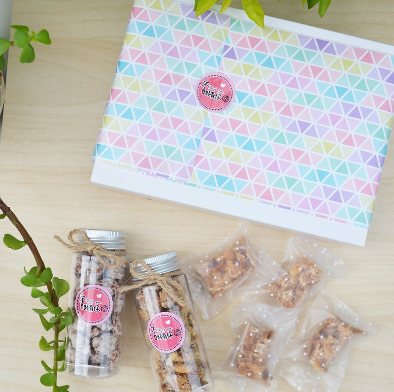 Layered almond gift box group with two kinds of hanging frosted almond fruit + layered almond-almond crispy sugar 10 into - เค้กและของหวาน - วัสดุอื่นๆ 