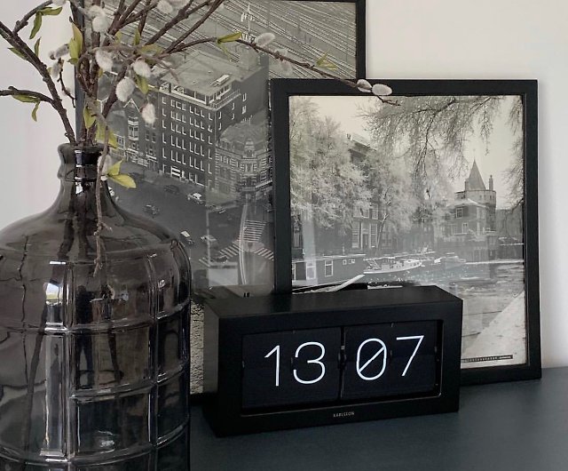 Karlsson, Flip clock Boxed XL matt black (Table/Hanging) - Shop 