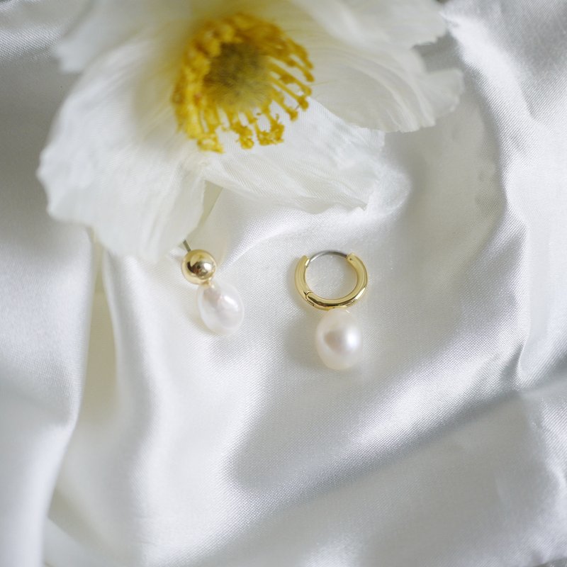 不對稱設計淡水珍珠耳環 - 耳環/耳夾/耳骨夾 - 其他金屬 金色