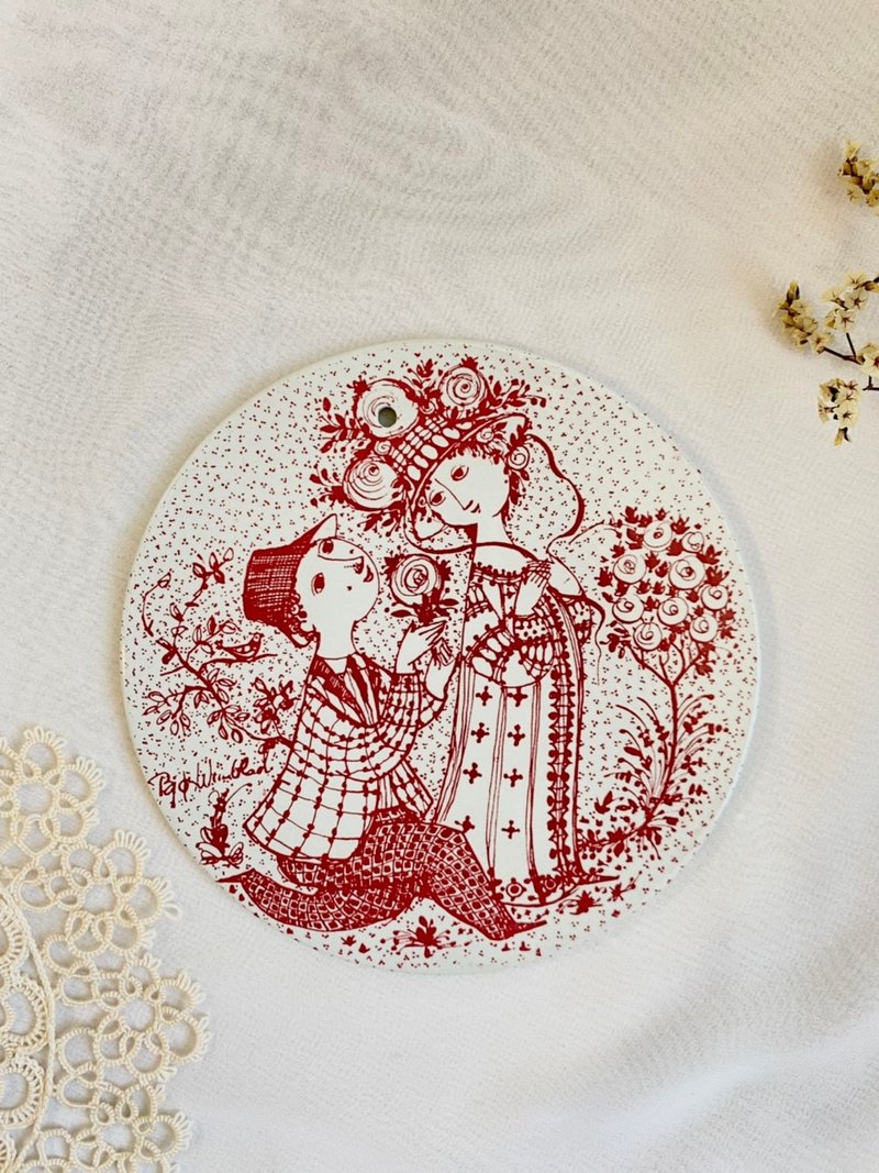 【好日戀物】antique 丹麥掛畫壁飾新婚快樂夫婦夫唱婦隨美麗好物 - 海報/掛畫/掛布 - 瓷 白色