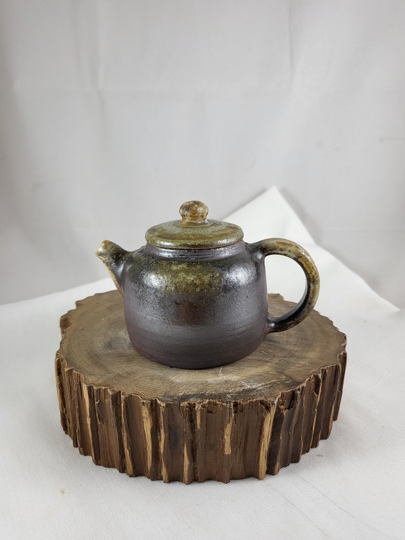 柴燒手工德鍾壺 - 茶壺/茶杯/茶具 - 陶 咖啡色
