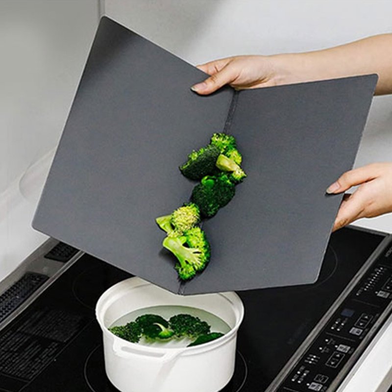 CB Japan atomico series folding chopping board L dark gray - ถาดเสิร์ฟ - วัสดุอื่นๆ 