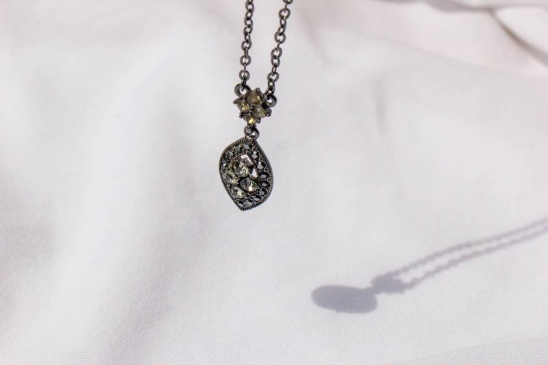【美國帶回 西洋飾品】1990年復古Givenchy 夜幕之星 水鑽項鍊 - 項鍊 - 其他金屬 