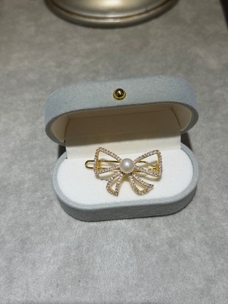PJ日本真珠蝴蝶結髮夾 - 髮夾/髮圈 - 珍珠 