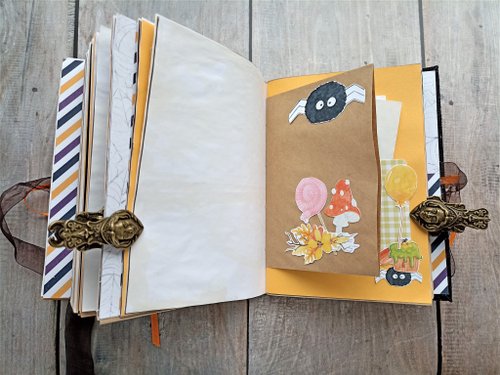 魔法のジャンクジャーナル 手作りハロウィンジャンクブック