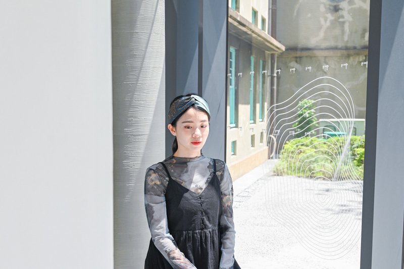 雙拼髮帶 / 臺灣藍花窗 - 湖水藍 - 髮箍/髮帶 - 棉．麻 藍色