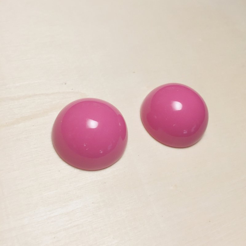 Retro Peach big round earrings Clip-On - Earrings & Clip-ons - Resin Pink